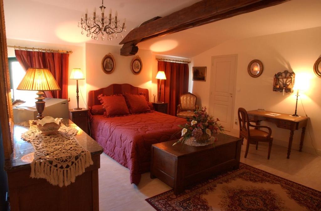 Bed and Breakfast Au Fond De La Cour Veyre-Monton Номер фото